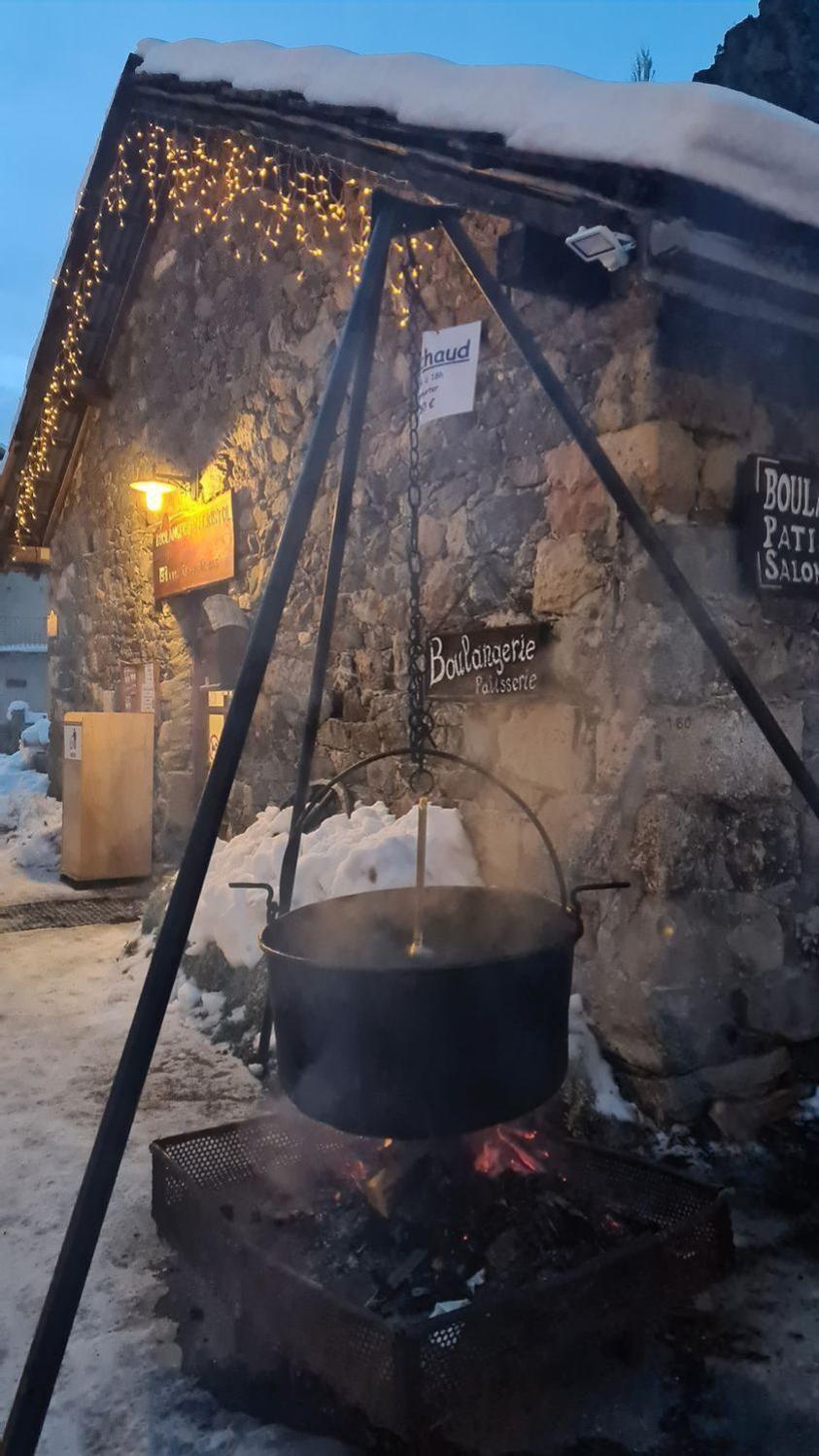 Maison Carail Nevache 14 Personnes Zewnętrze zdjęcie